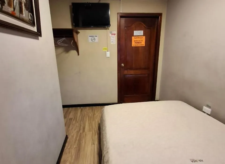 hostal alborada cuenca-1